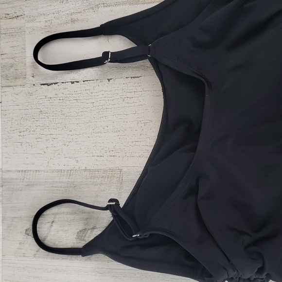 Black high cut adjustable ruched sides, removable cups swim suit Size Large NWOT - Picture 3 of 11
